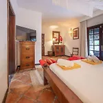 Casa De La Luna Tías