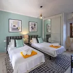 Casa De La Luna Tías