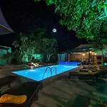 Casa De La Luna Tías