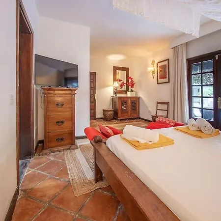 Casa De La Luna Tías