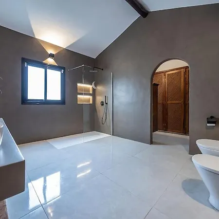 Casa De La Luna * 蒂亚斯