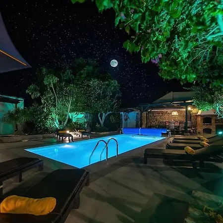 Casa De La Luna 蒂亚斯