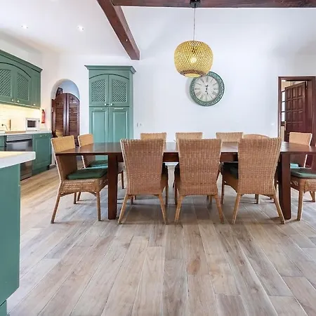 Casa De La Luna 蒂亚斯