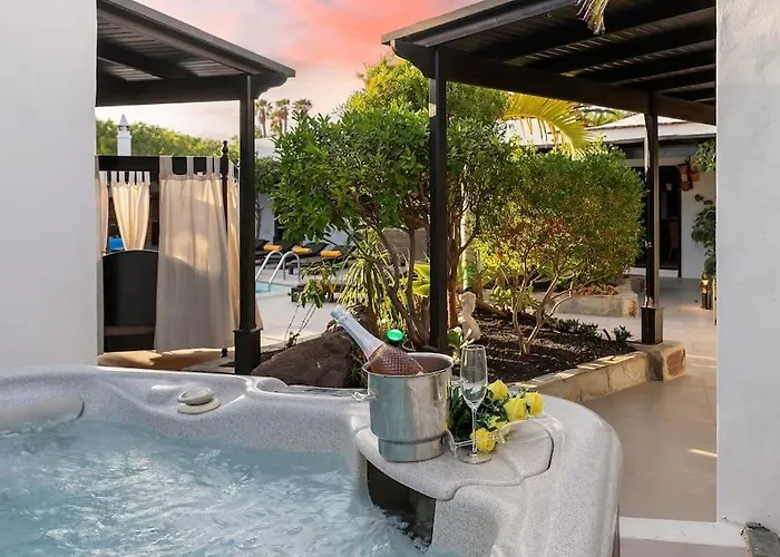 Вилла Casa De La Luna Тиас